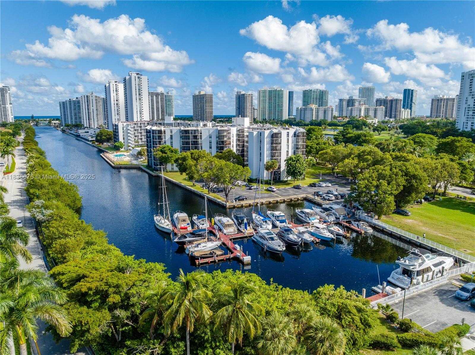 Small Image of 3401 NORTH COUNTRY CLUB DR #308, Aventura Number 34