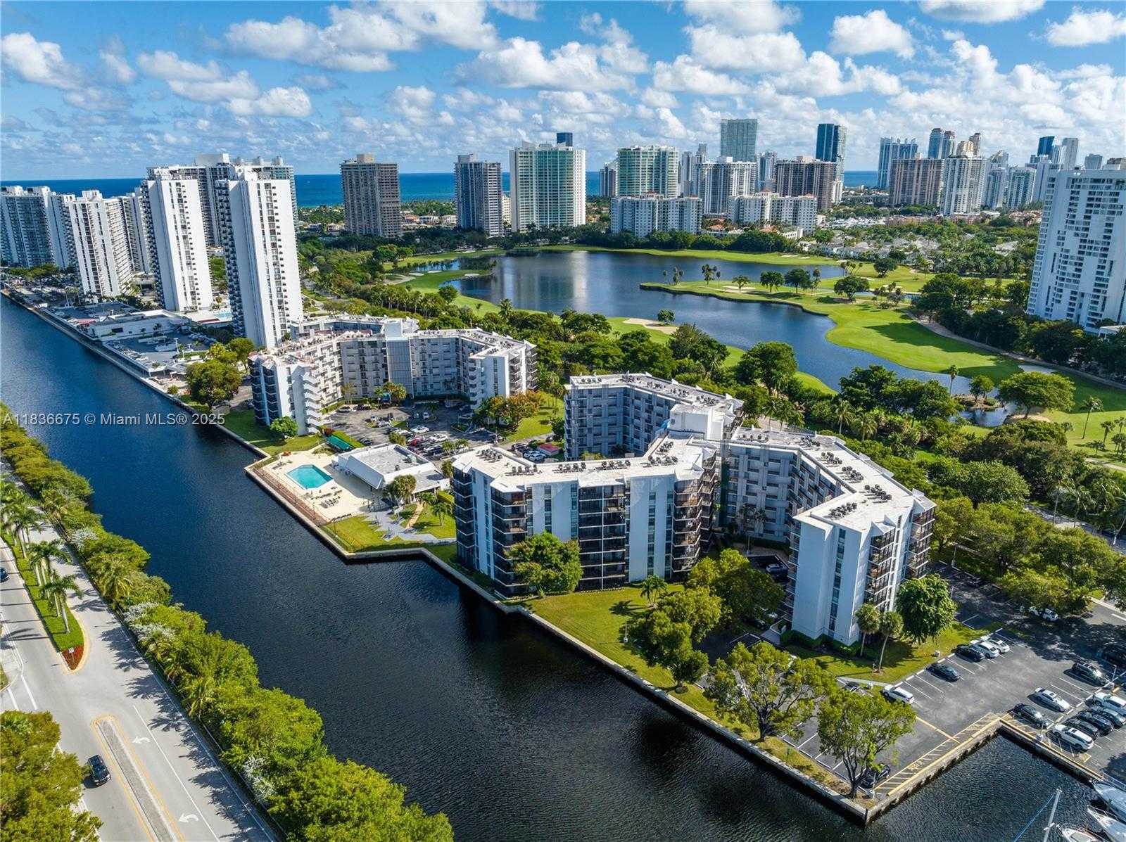 Small Image of 3401 NORTH COUNTRY CLUB DR #308, Aventura Number 43