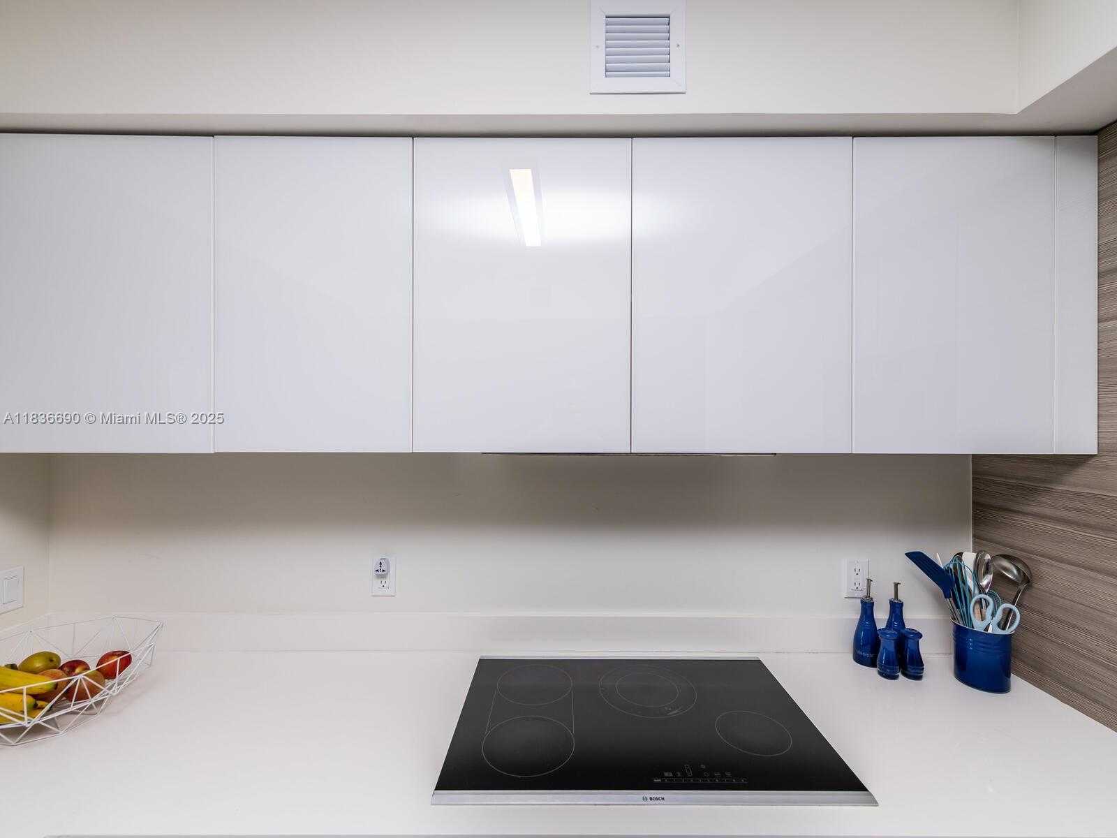 Small Image of 300 SUNNY ISLES BLVD #5-1605, Sunny Isles Beach Number 17