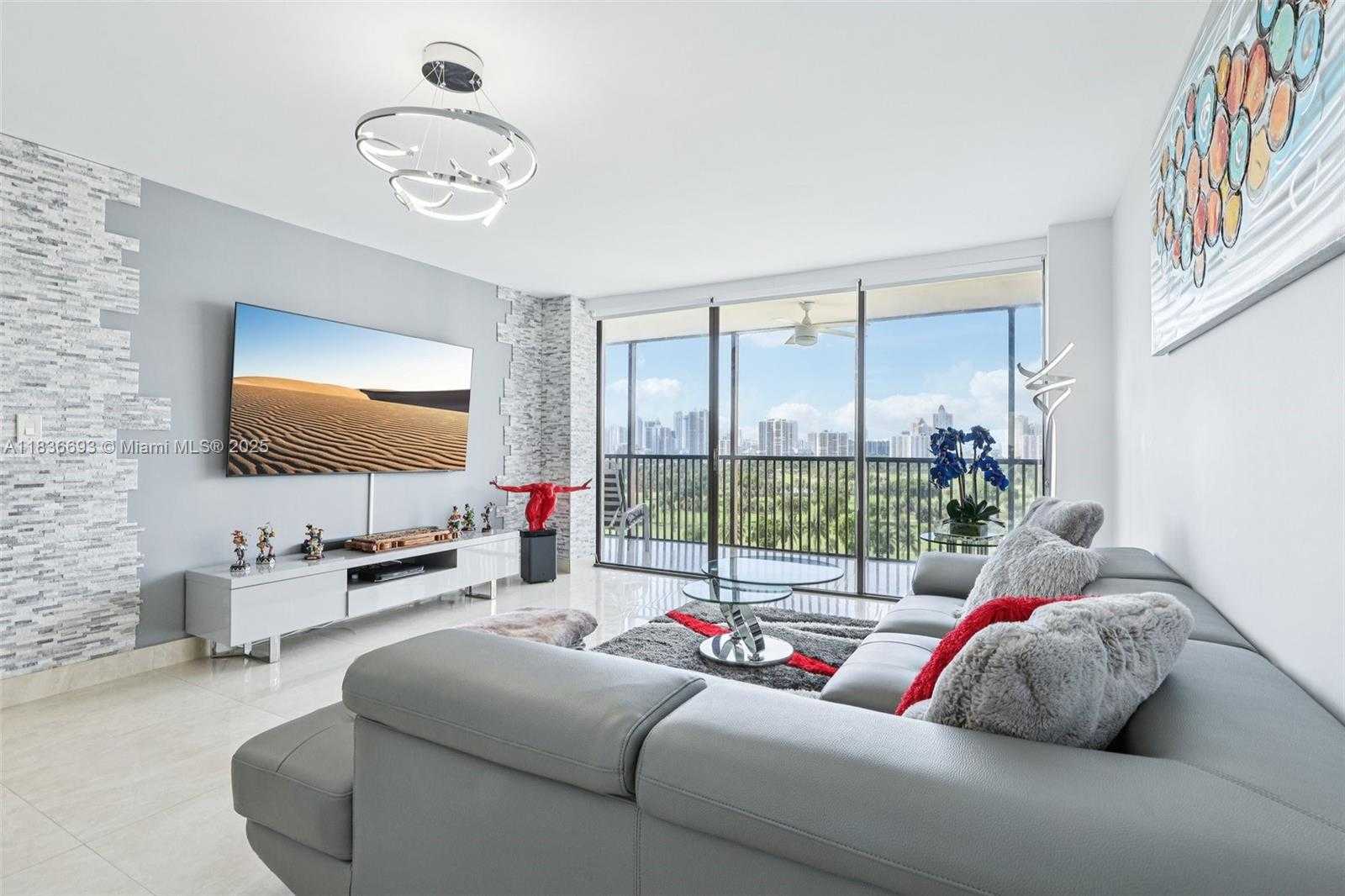 Small Image of 20379 WEST COUNTRY CLUB DR #1436, Aventura Number 7