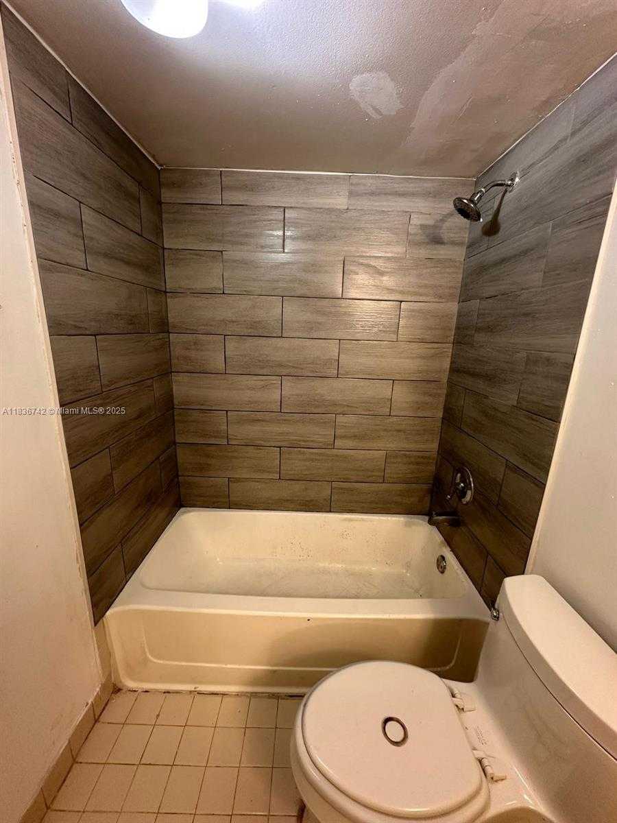 Small Image of 7110 NORTH WEST 179TH ST #110, Hialeah Number 13