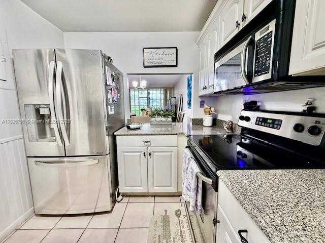 Small Image of 9491 SOUTH EAST EVERGREEN PL #102, Davie Number 21