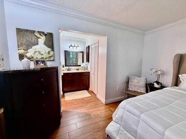 Small Image of 9491 SOUTH EAST EVERGREEN PL #102, Davie Number 23
