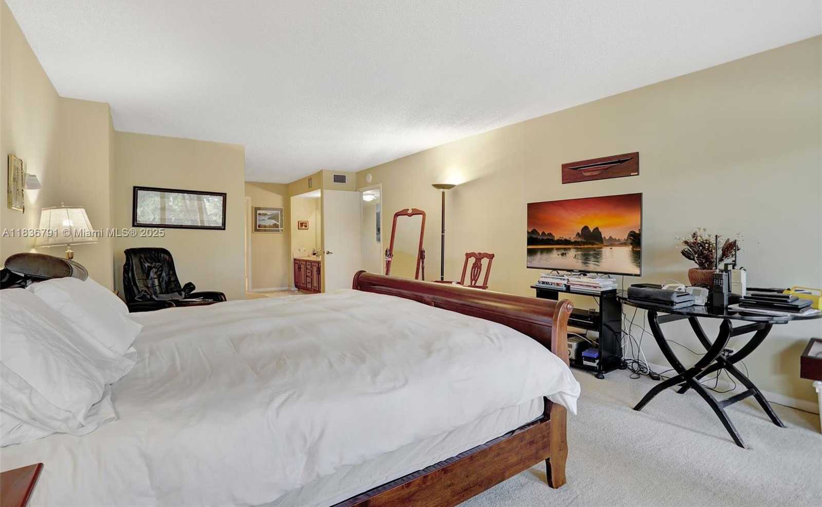 Small Image of 1800 SOUTH OCEAN BLVD #210, Lauderdale By The Sea Number 16