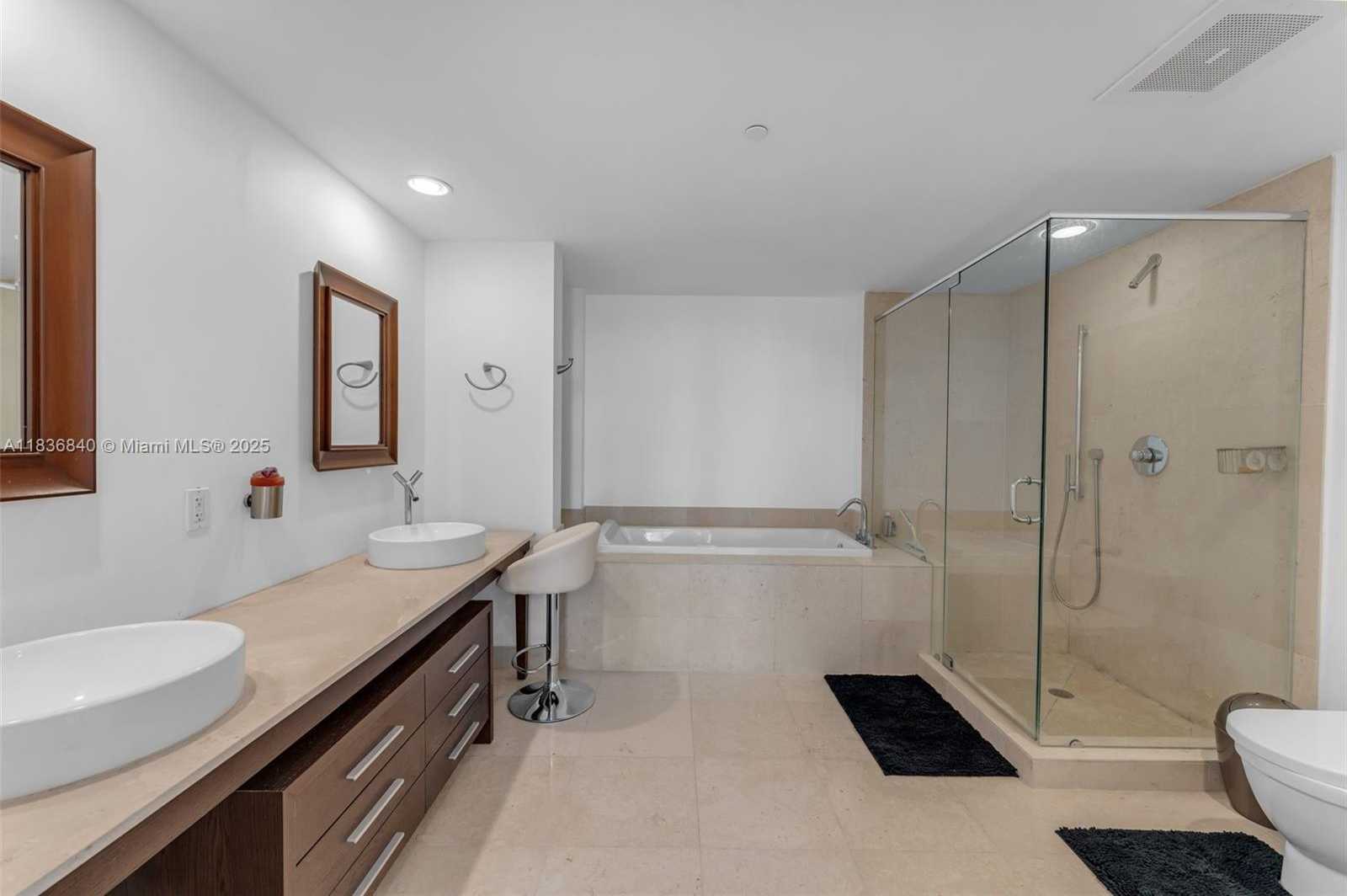 Small Image of 495 BRICKELL AVE #BAY1007, Miami Number 16