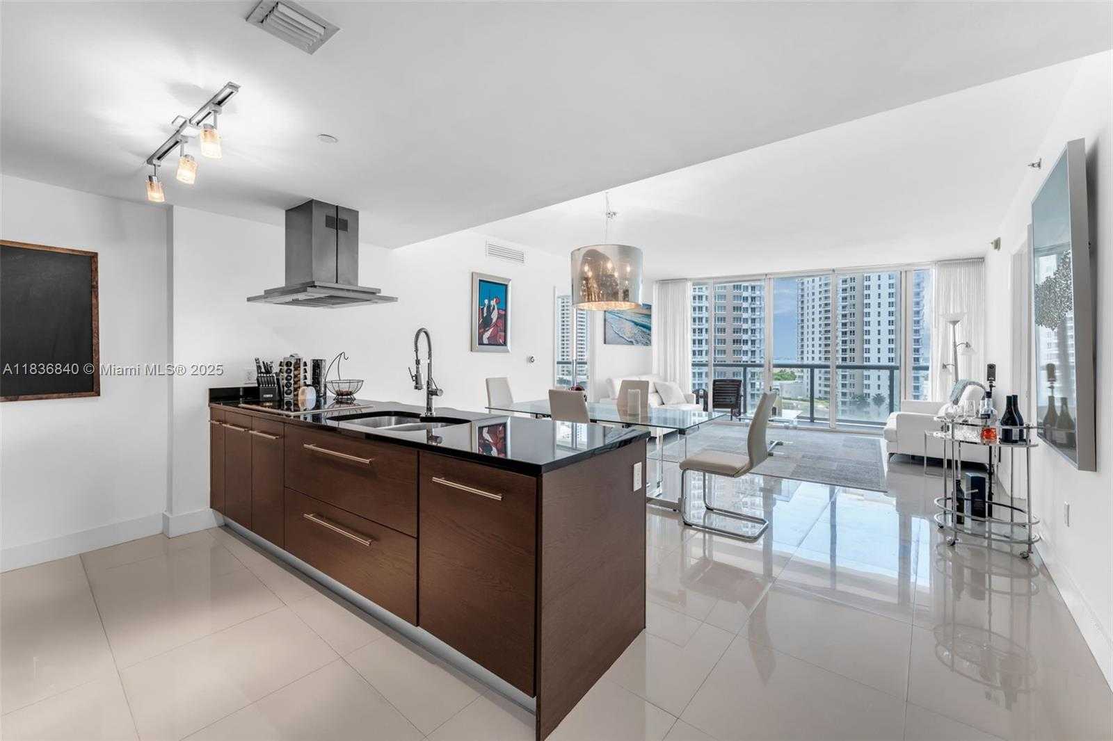 Small Image of 495 BRICKELL AVE #BAY1007, Miami Number 2