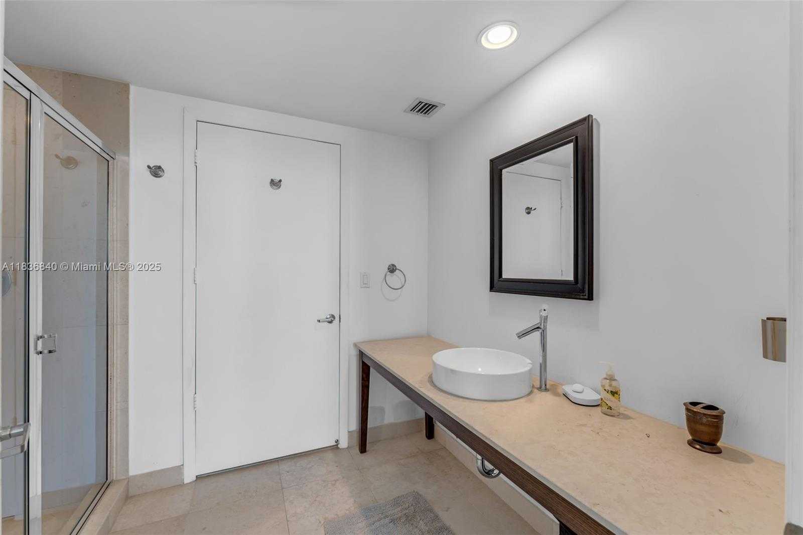 Small Image of 495 BRICKELL AVE #BAY1007, Miami Number 24