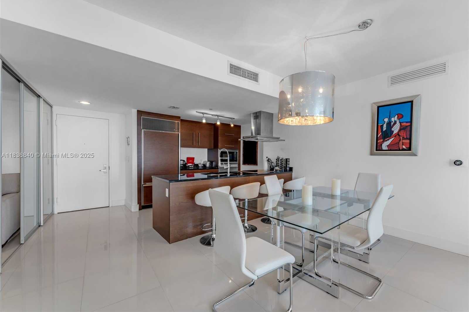 Small Image of 495 BRICKELL AVE #BAY1007, Miami Number 4