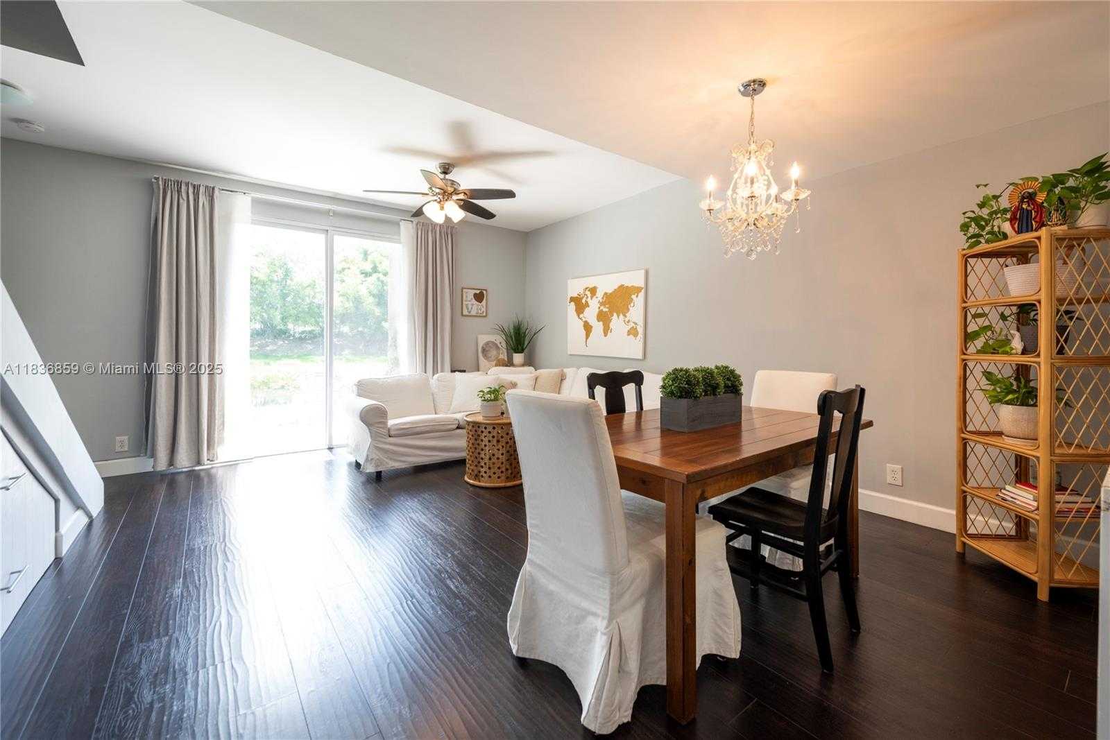 Small Image of 1606 VERACRUZ LN, Weston Number 11