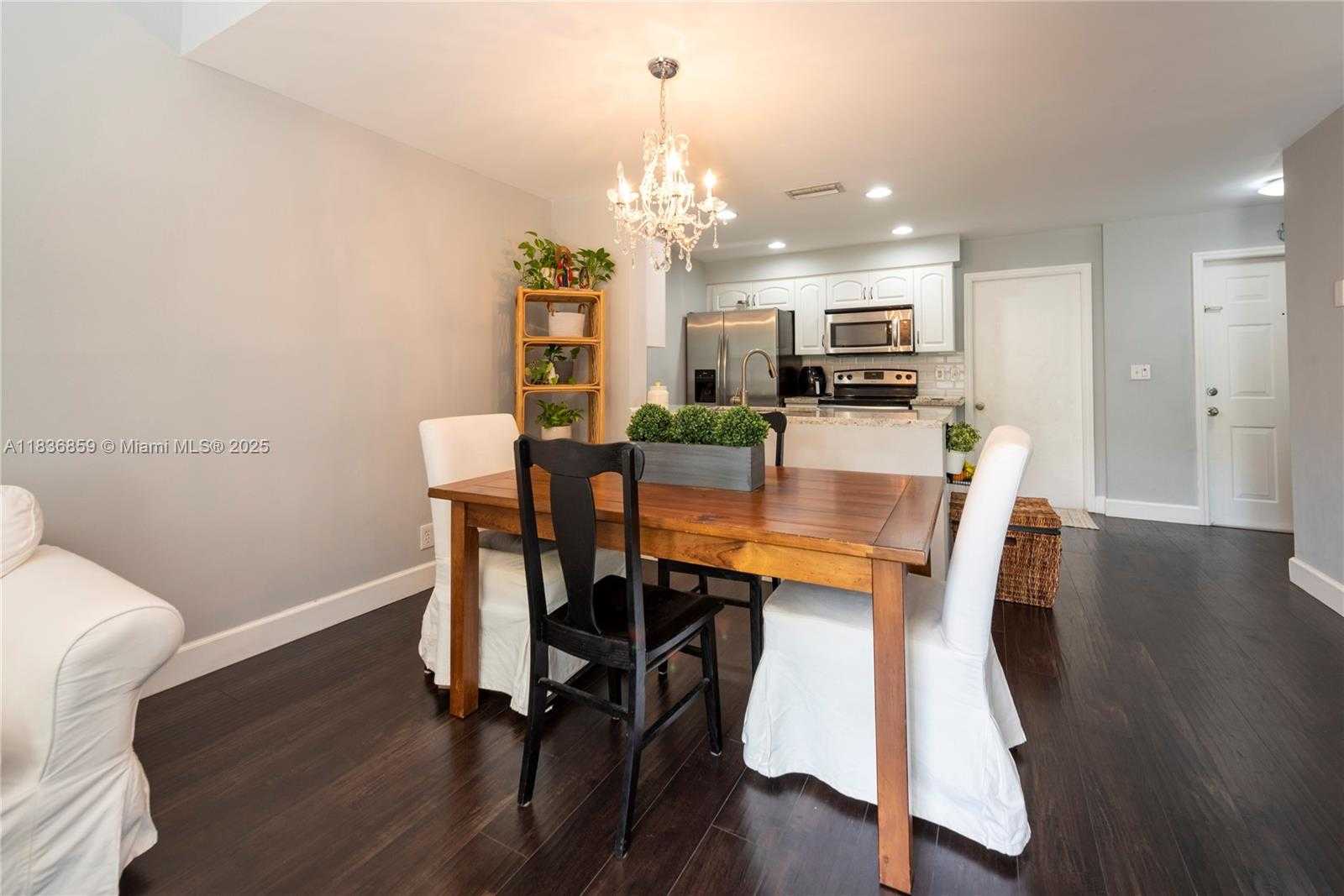 Small Image of 1606 VERACRUZ LN, Weston Number 14