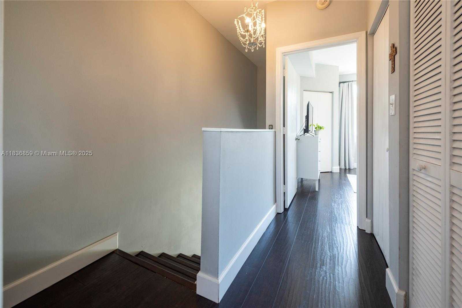 Small Image of 1606 VERACRUZ LN, Weston Number 18