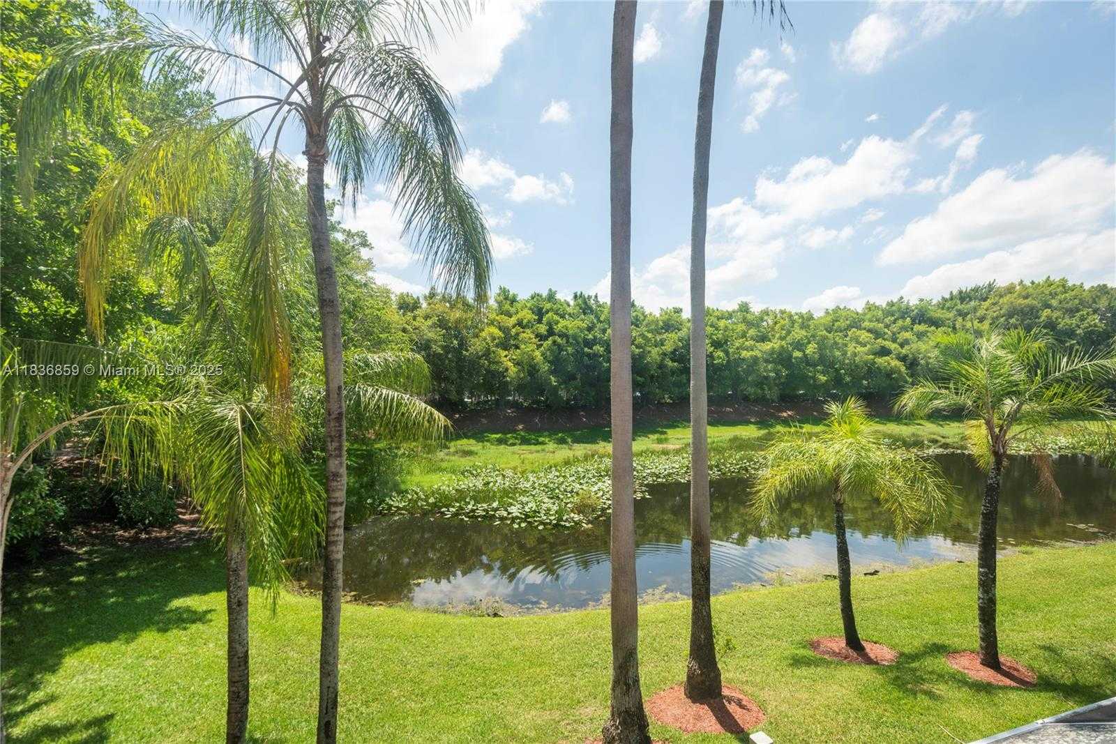 Small Image of 1606 VERACRUZ LN, Weston Number 23