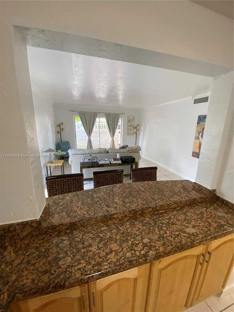 Small Image of 6900 NORTH KENDALL DR #A102, Pinecrest Number 18