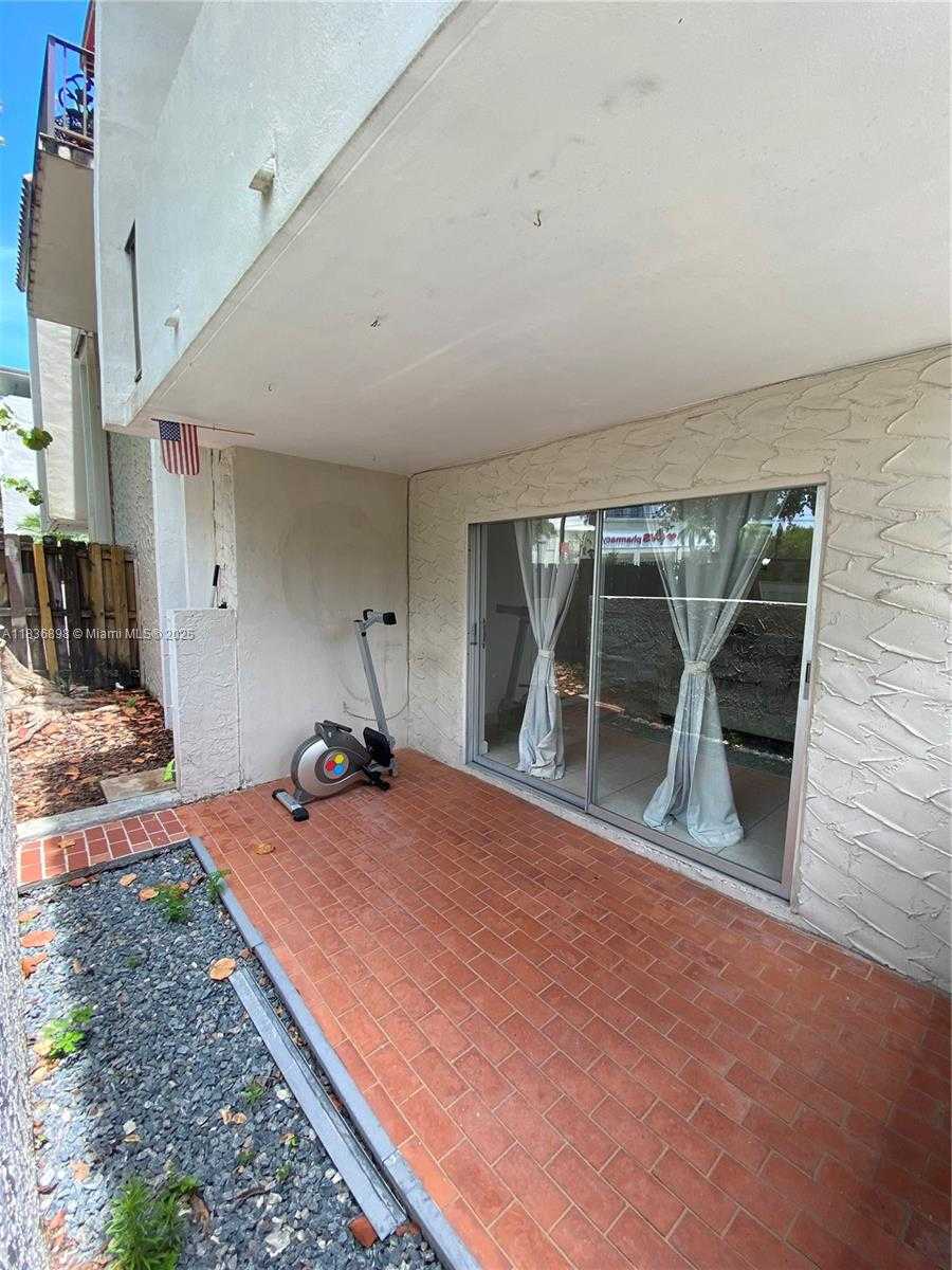 Small Image of 6900 NORTH KENDALL DR #A102, Pinecrest Number 24