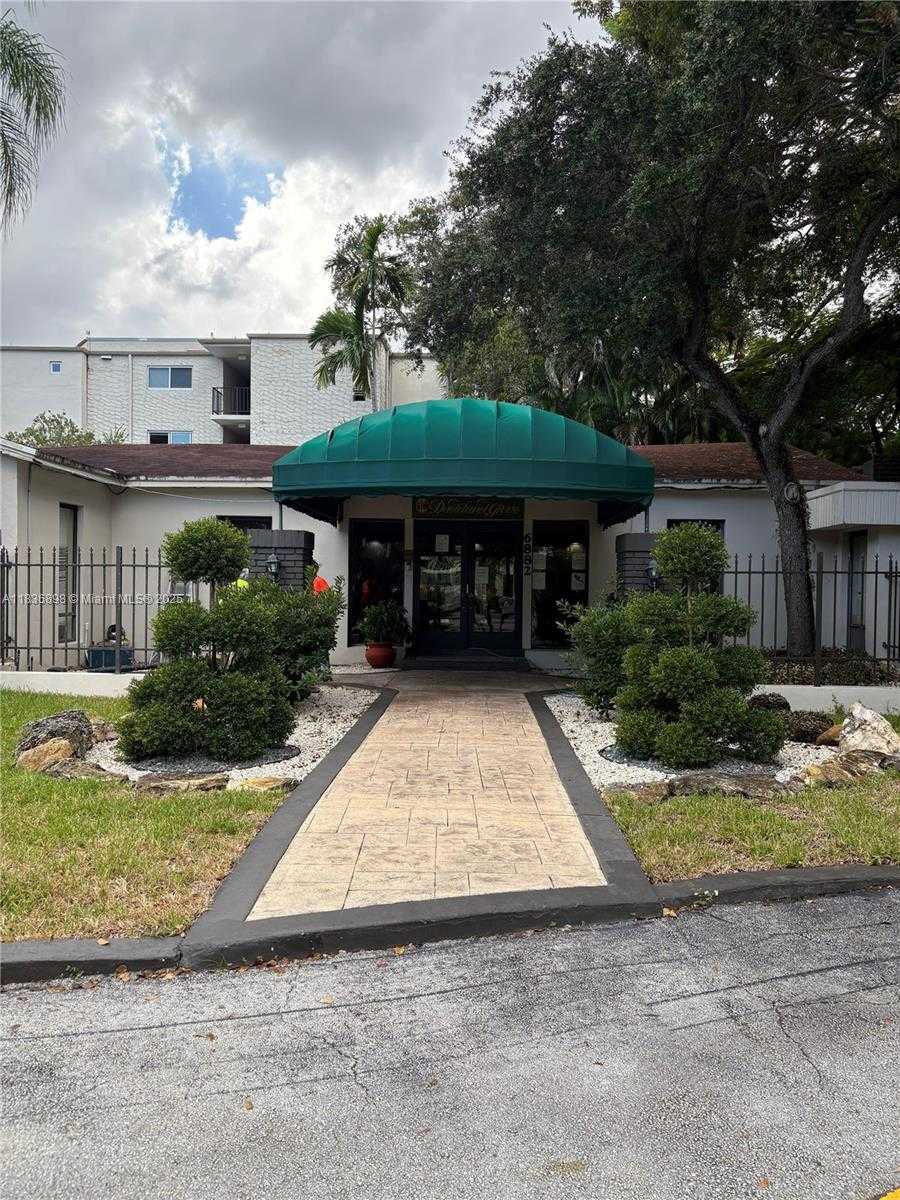 Small Image of 6900 NORTH KENDALL DR #A102, Pinecrest Number 32