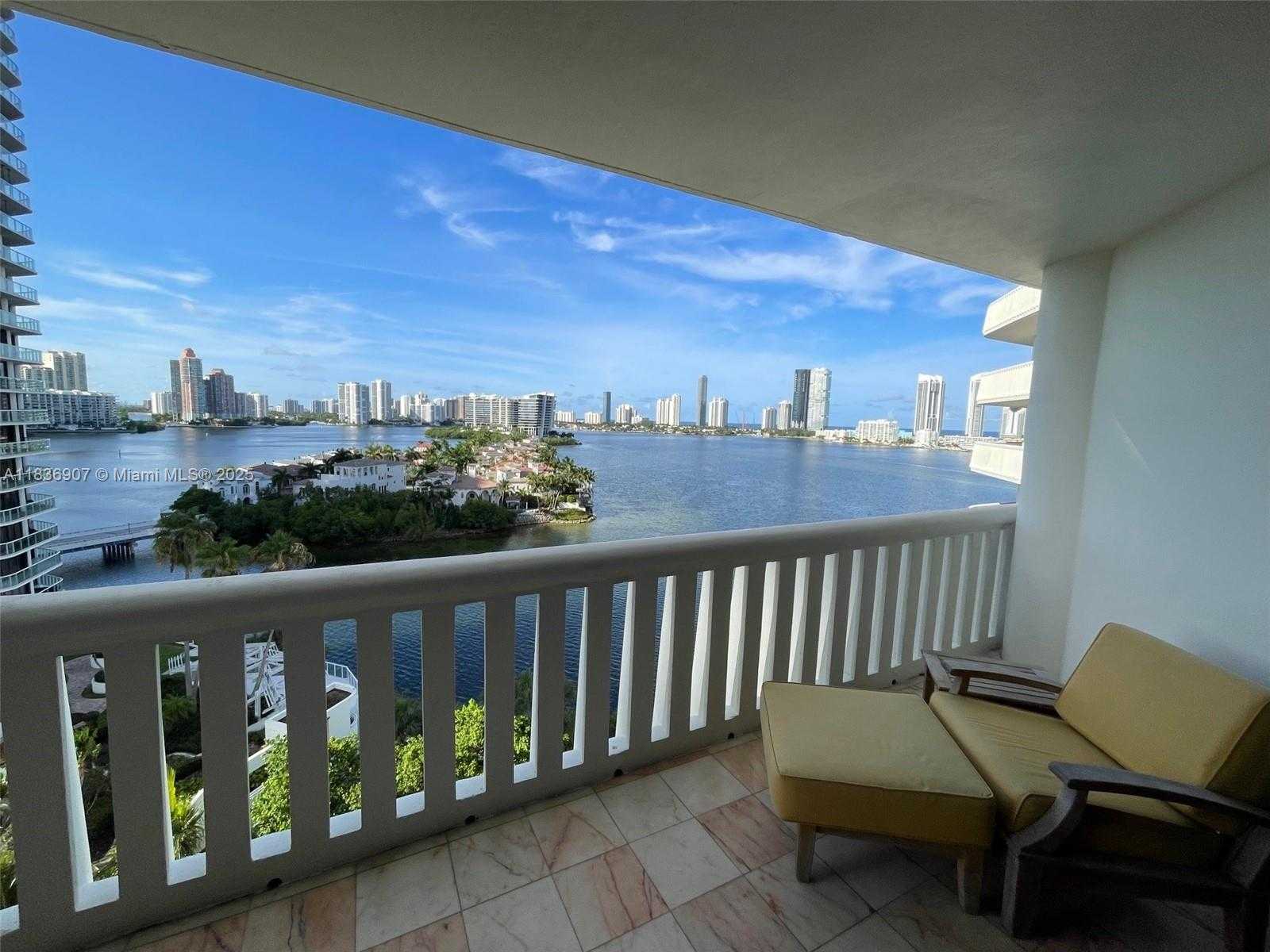 Small Image of 3000 ISLAND BLVD #1103, Aventura Number 13