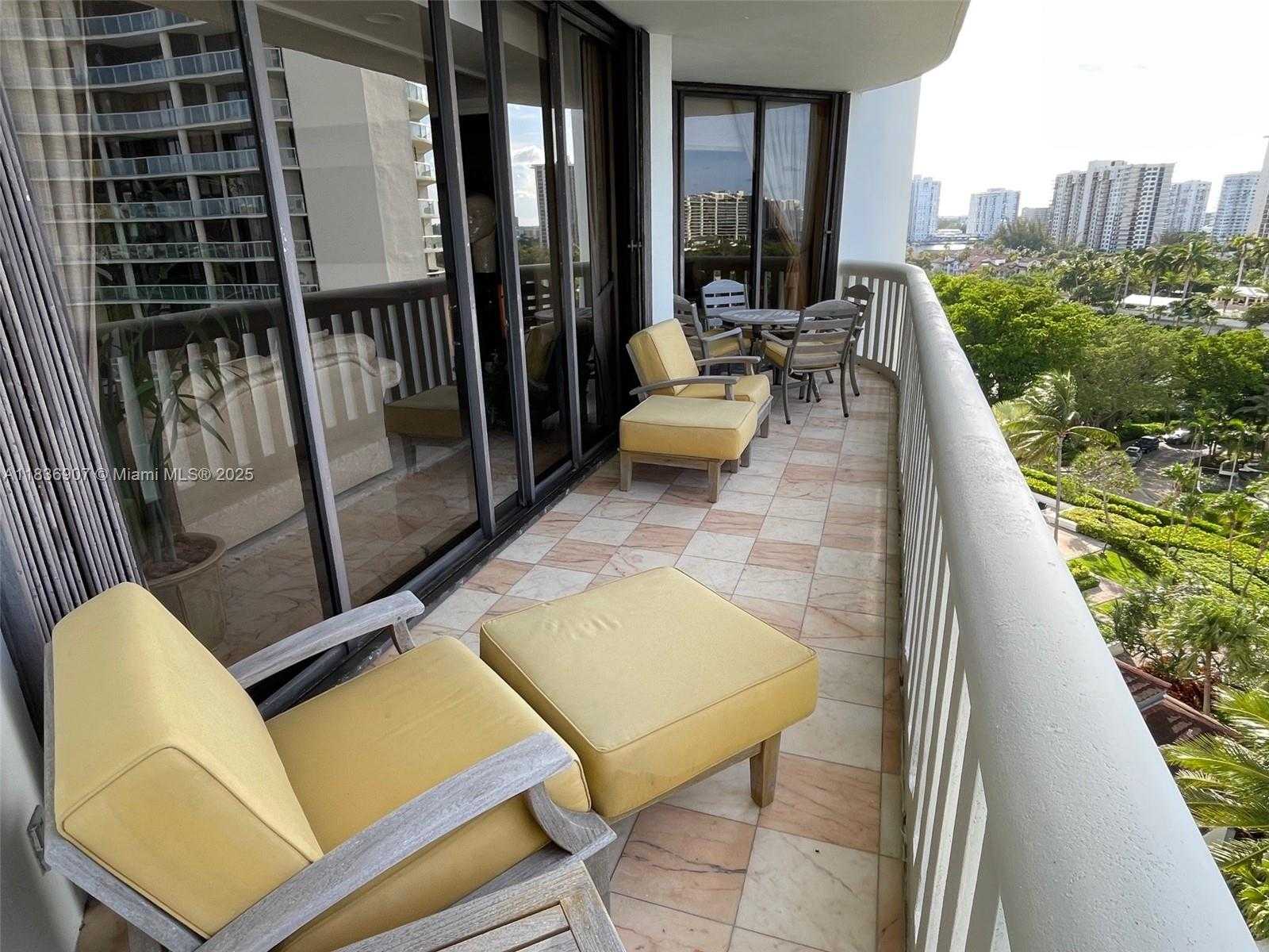 Small Image of 3000 ISLAND BLVD #1103, Aventura Number 15