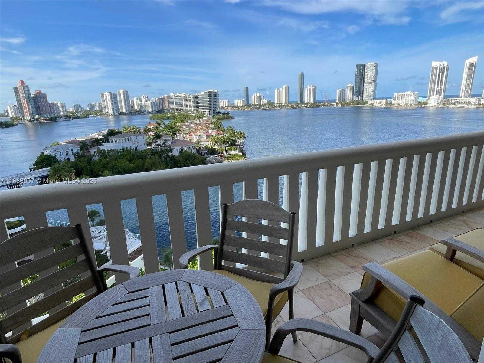 Small Image of 3000 ISLAND BLVD #1103, Aventura Number 17