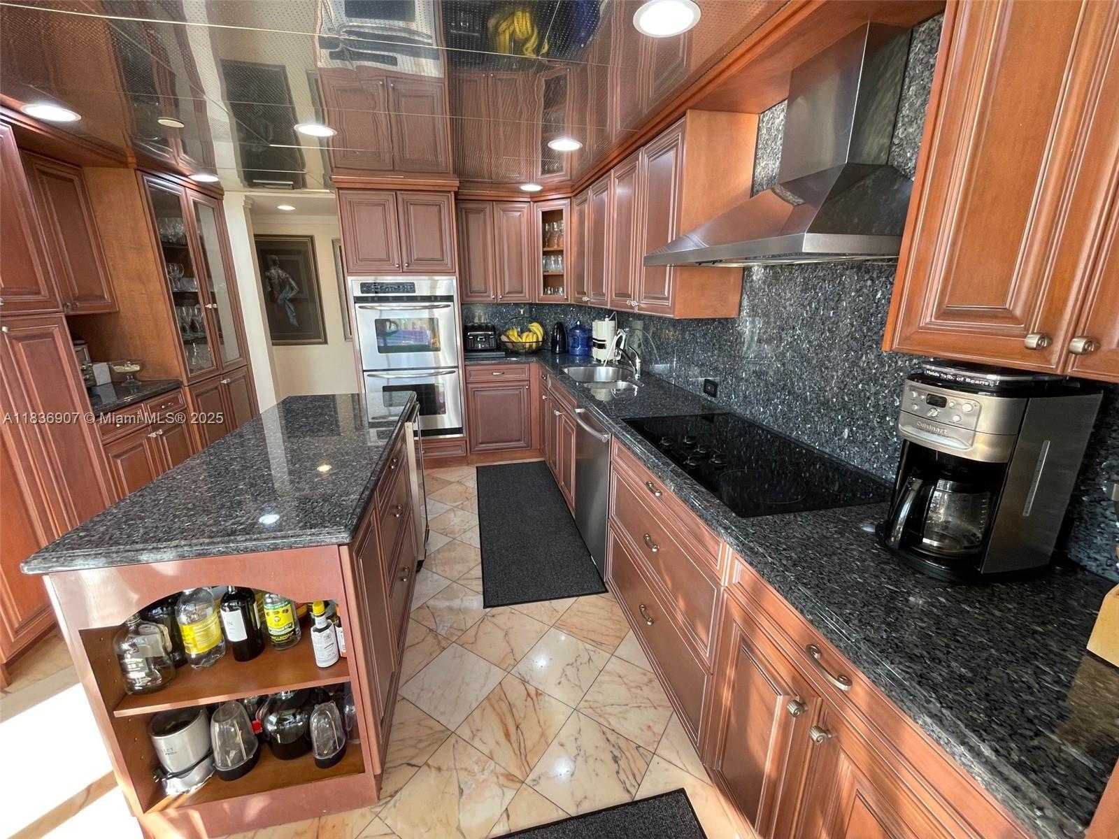 Small Image of 3000 ISLAND BLVD #1103, Aventura Number 20