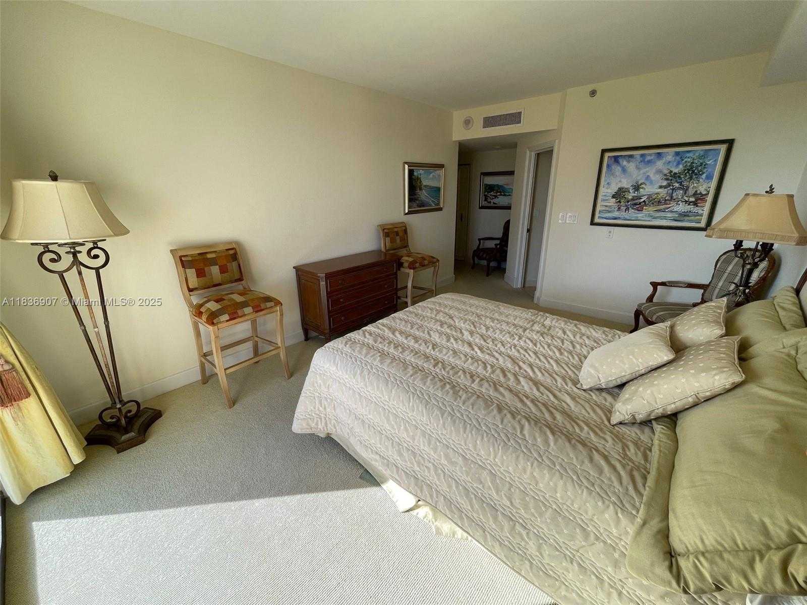 Small Image of 3000 ISLAND BLVD #1103, Aventura Number 24