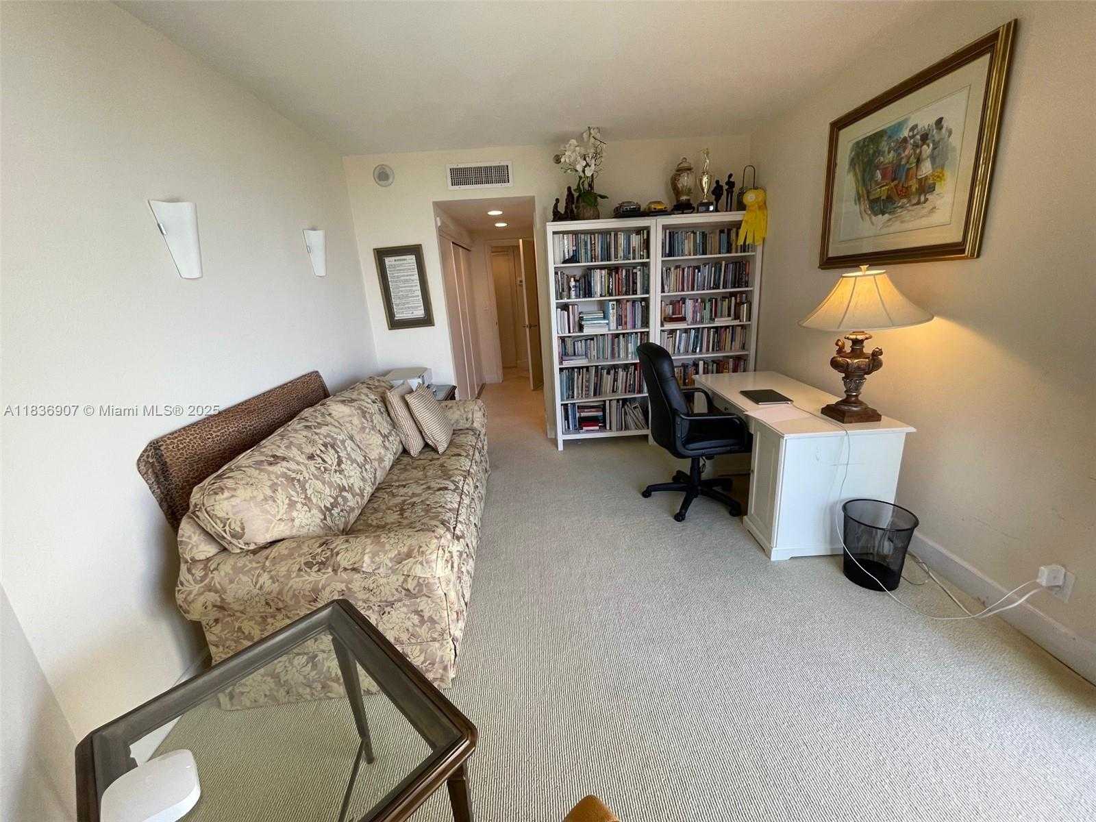 Small Image of 3000 ISLAND BLVD #1103, Aventura Number 27