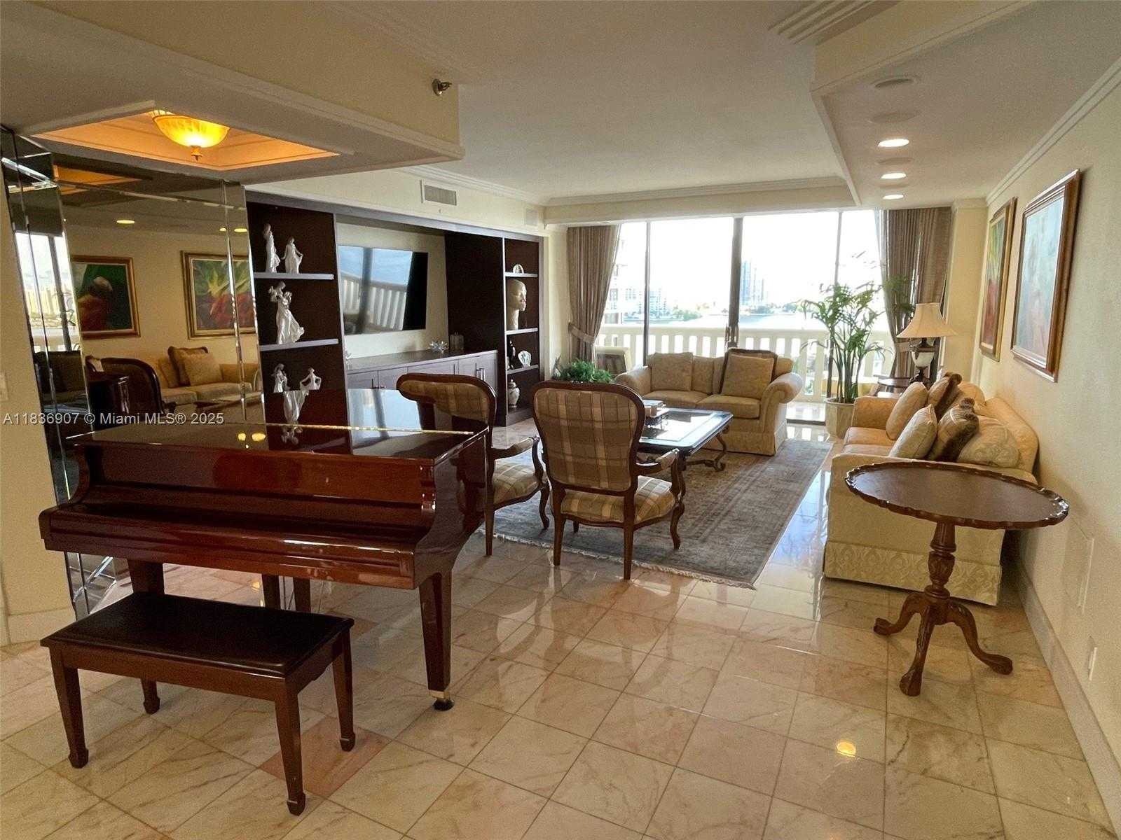 Small Image of 3000 ISLAND BLVD #1103, Aventura Number 3