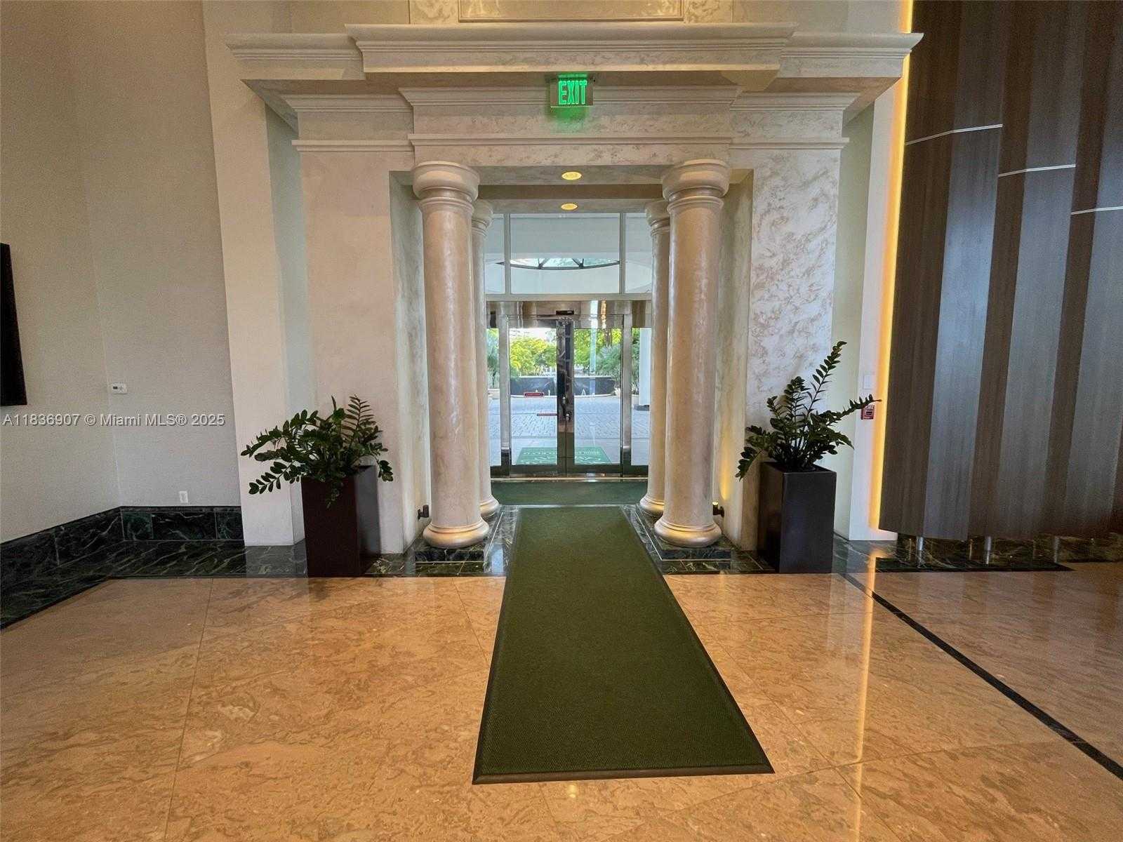 Small Image of 3000 ISLAND BLVD #1103, Aventura Number 43