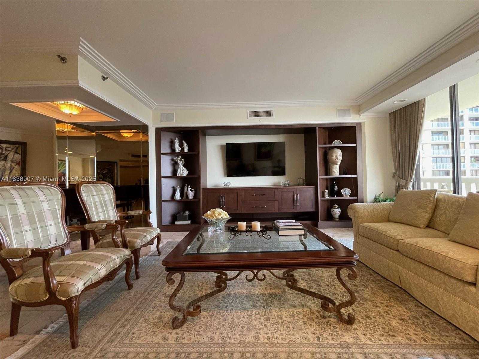 Small Image of 3000 ISLAND BLVD #1103, Aventura Number 7