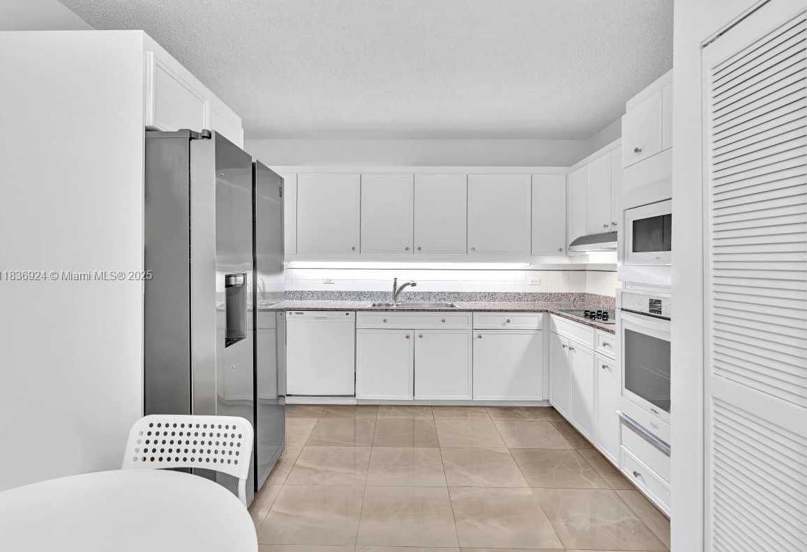 Small Image of 8855 EAST COLLINS AVE #2F, Surfside Number 58