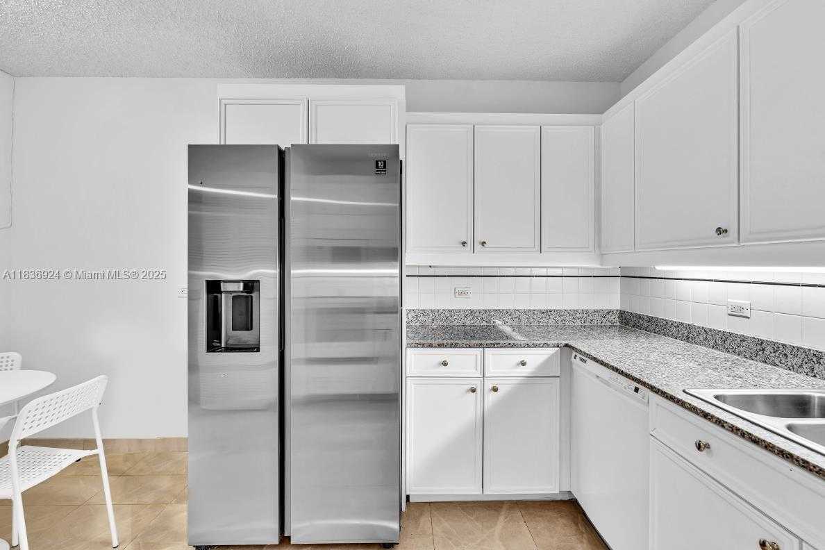 Small Image of 8855 EAST COLLINS AVE #2F, Surfside Number 60