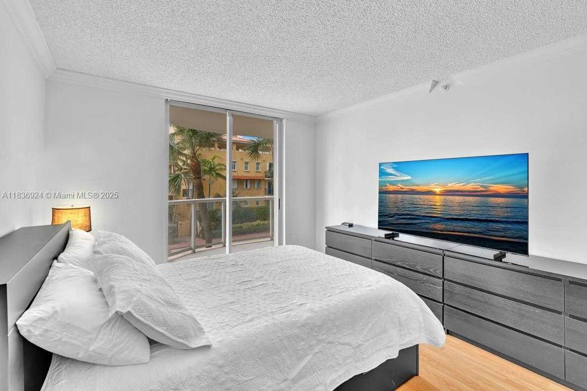 Small Image of 8855 EAST COLLINS AVE #2F, Surfside Number 62