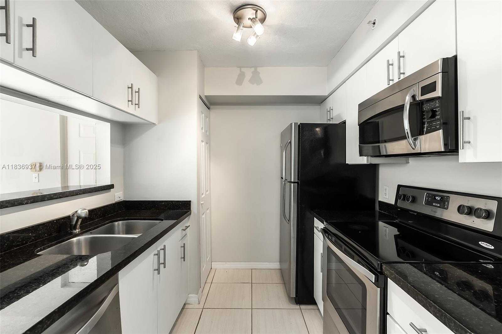 Small Image of 12136 SAINT ANDREWS PL #204, Miramar Number 10
