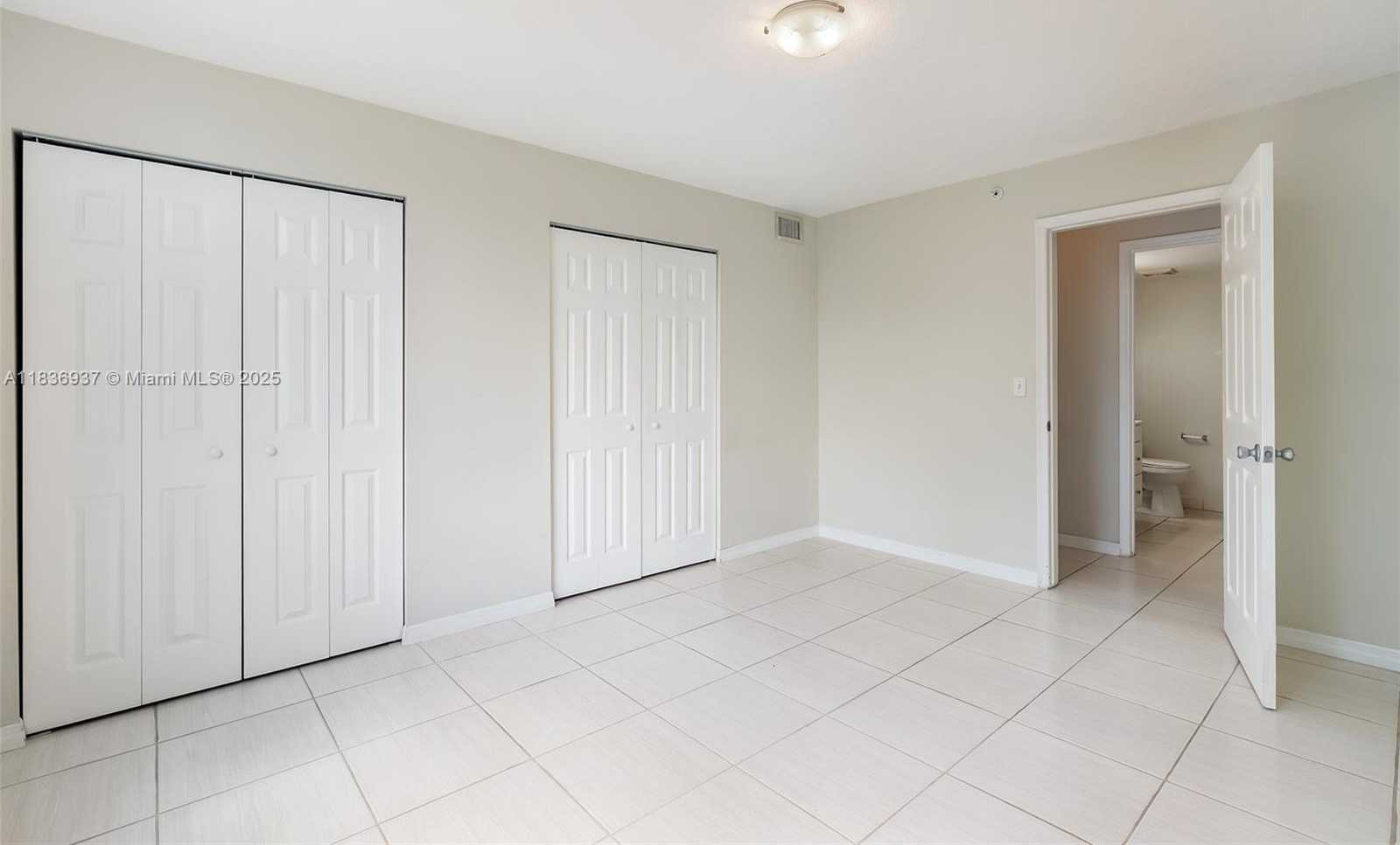 Small Image of 12136 SAINT ANDREWS PL #204, Miramar Number 14