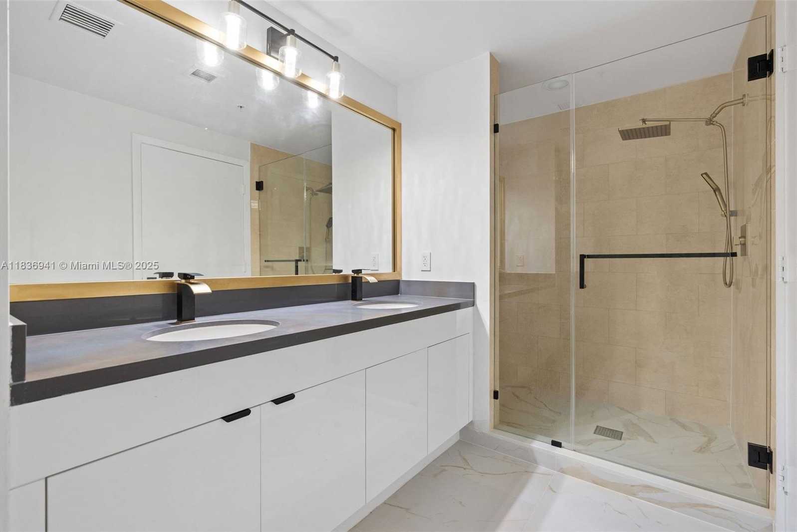 Small Image of 90 SOUTH WEST 3RD ST #2506, Miami Number 18