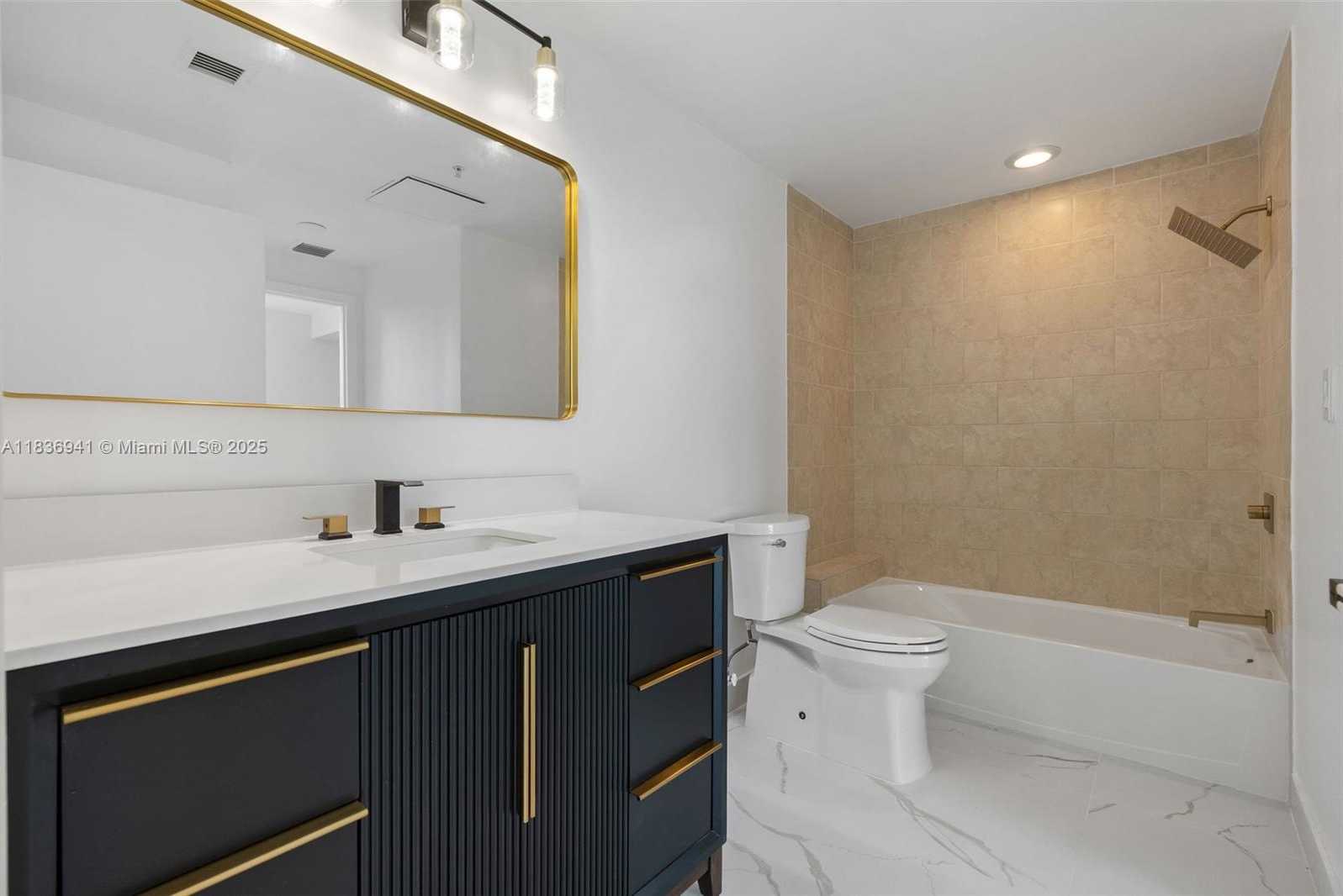 Small Image of 90 SOUTH WEST 3RD ST #2506, Miami Number 24