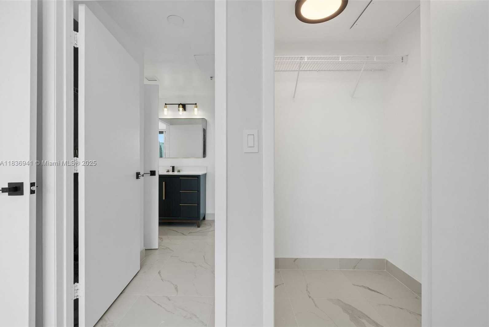 Small Image of 90 SOUTH WEST 3RD ST #2506, Miami Number 26
