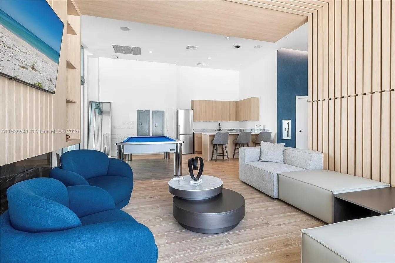Small Image of 90 SOUTH WEST 3RD ST #2506, Miami Number 37