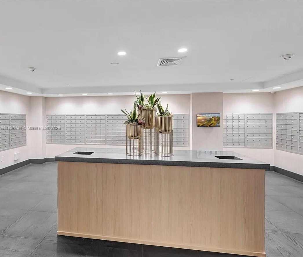 Small Image of 90 SOUTH WEST 3RD ST #2506, Miami Number 42