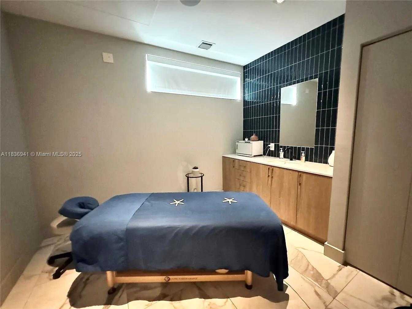 Small Image of 90 SOUTH WEST 3RD ST #2506, Miami Number 44