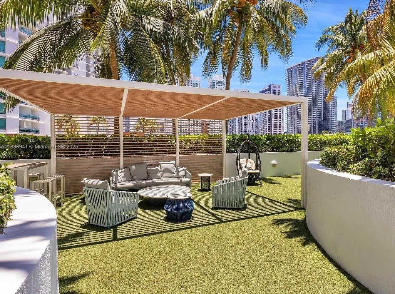 Small Image of 90 SOUTH WEST 3RD ST #2506, Miami Number 49
