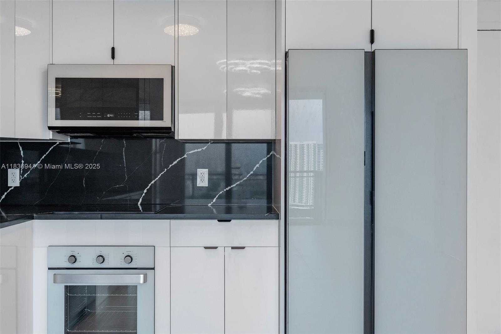 Small Image of 90 SOUTH WEST 3RD ST #2506, Miami Number 7