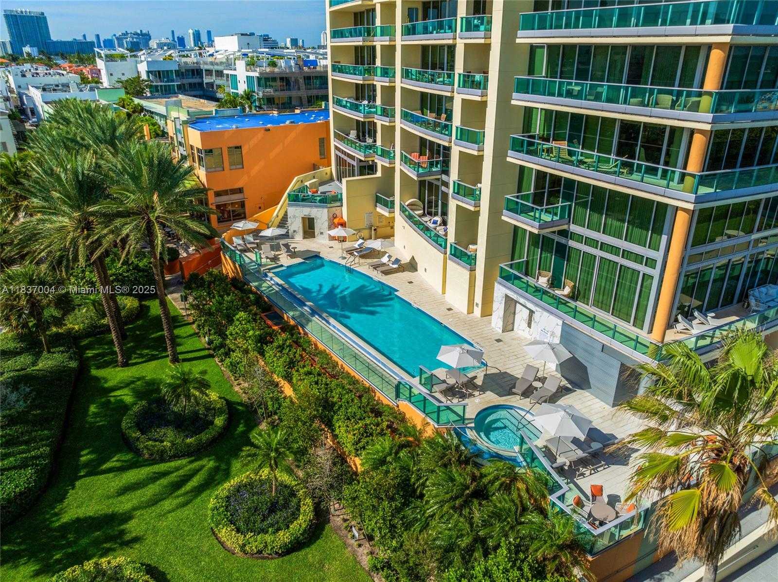 Small Image of 1455 OCEAN DR #BH-01, Miami Beach Number 47