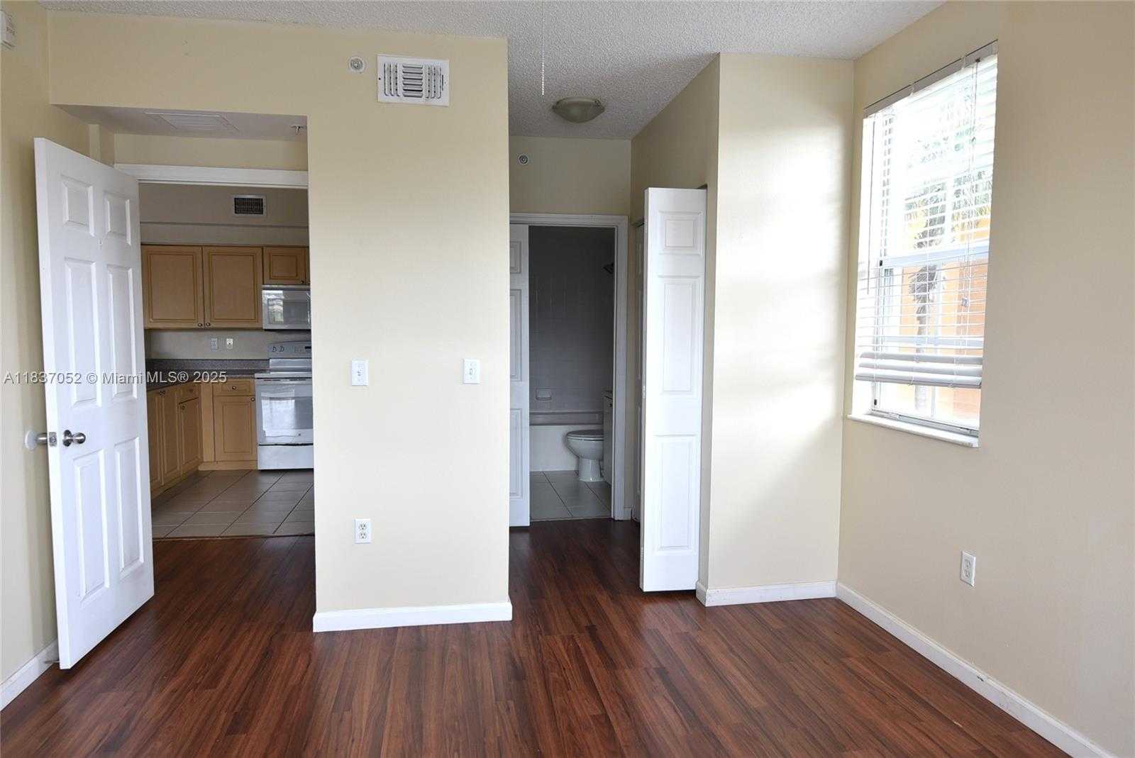Small Image of 2151 WEST PRESERVE WAY #202, Miramar Number 15
