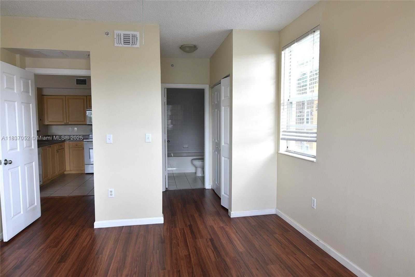 Small Image of 2151 WEST PRESERVE WAY #202, Miramar Number 22