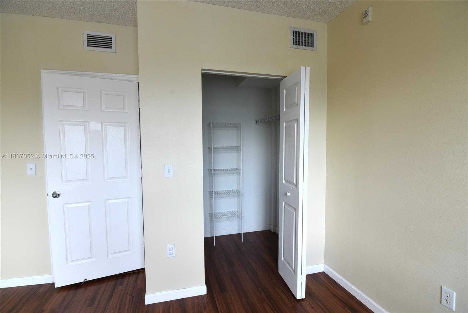 Small Image of 2151 WEST PRESERVE WAY #202, Miramar Number 23