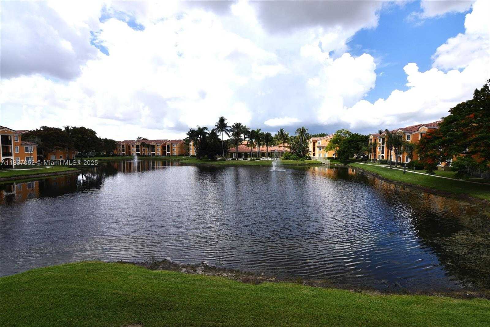Small Image of 2151 WEST PRESERVE WAY #202, Miramar Number 31