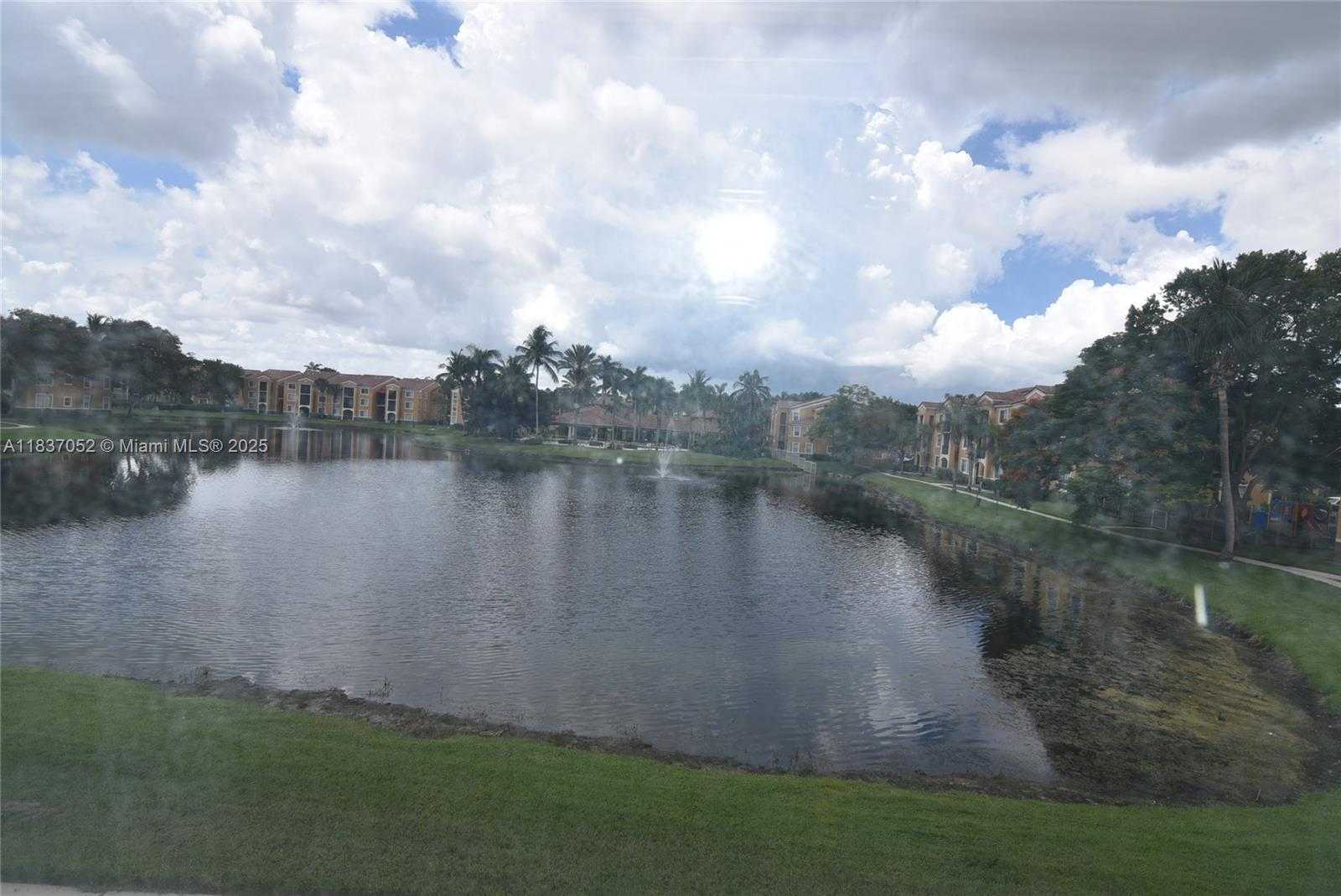 Small Image of 2151 WEST PRESERVE WAY #202, Miramar Number 34