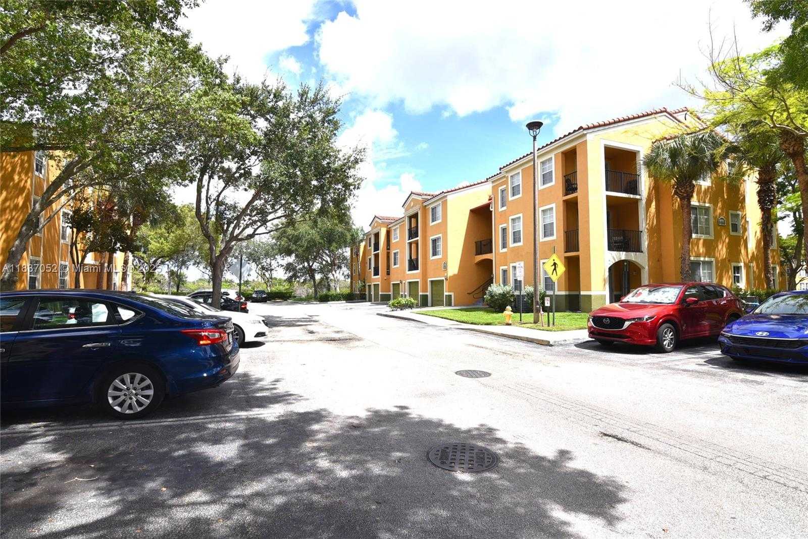 Small Image of 2151 WEST PRESERVE WAY #202, Miramar Number 36
