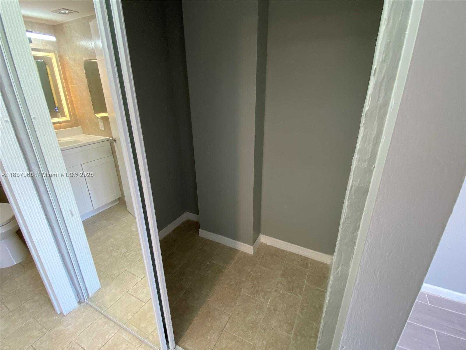 Small Image of 2025 NORTH EAST 164TH ST #807, North Miami Beach Number 16
