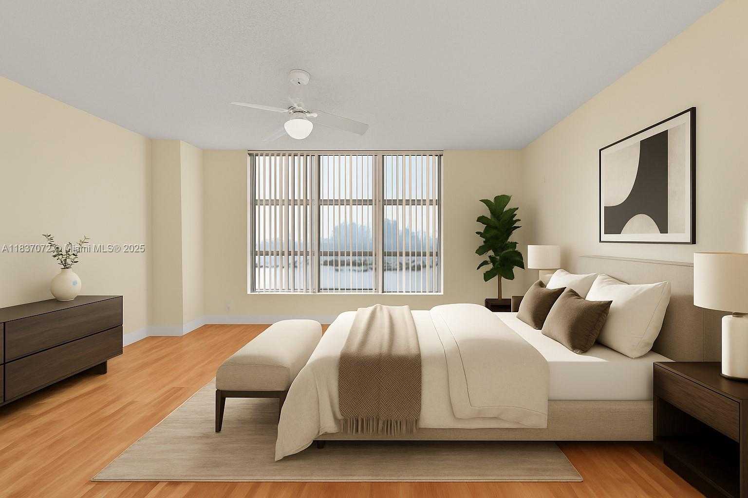 Small Image of 3530 MYSTIC POINTE DR #710, Aventura Number 4